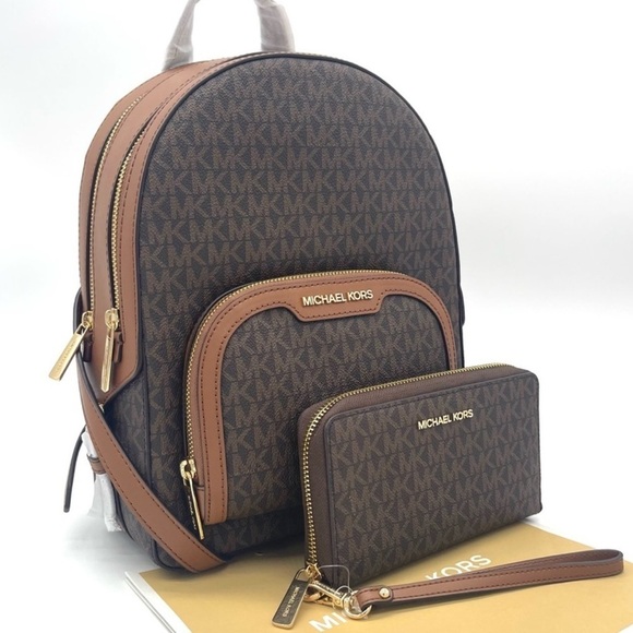 Michael Kors Medium Jaycee Zip Packet Backpack & Phone Case Wallet Wristlet - Picture 3 of 12